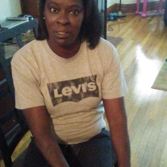 Meet your Posher, Julia - Picture 1 of 1